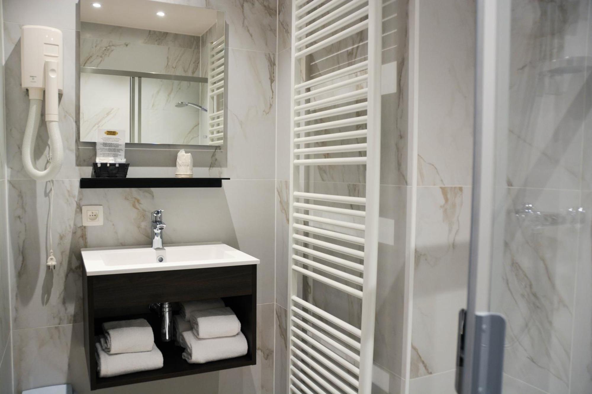ברוז' Hotel Maraboe מראה חיצוני תמונה